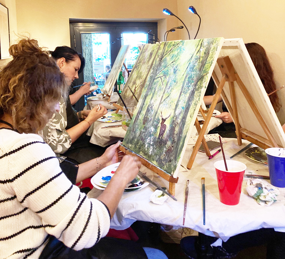 Hirsch im Waldzauber